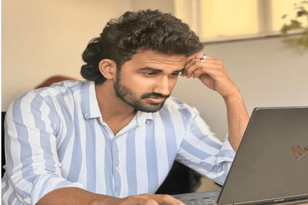 Job listings on desktop and mobile